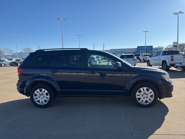 Used 2018 Dodge Journey SE w/ Connectivity Group image 2