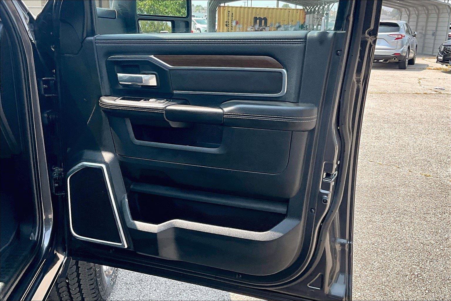 Used 2024 RAM 2500 Laramie image 22