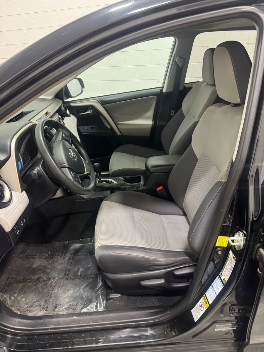 Used 2015 Toyota RAV4 XLE image 4