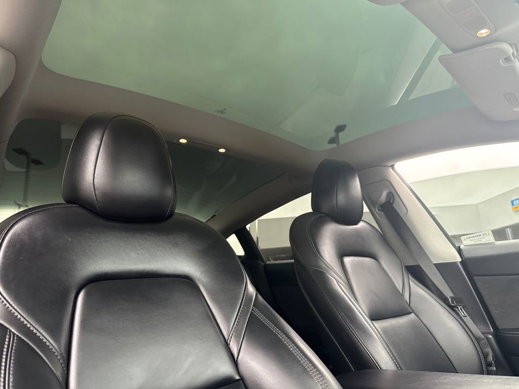 Used 2021 Tesla Model 3 Performance image 14