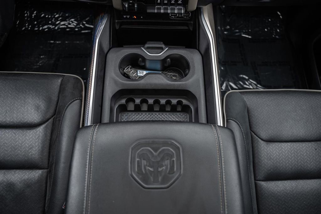 Used 2019 RAM 1500 Laramie image 37