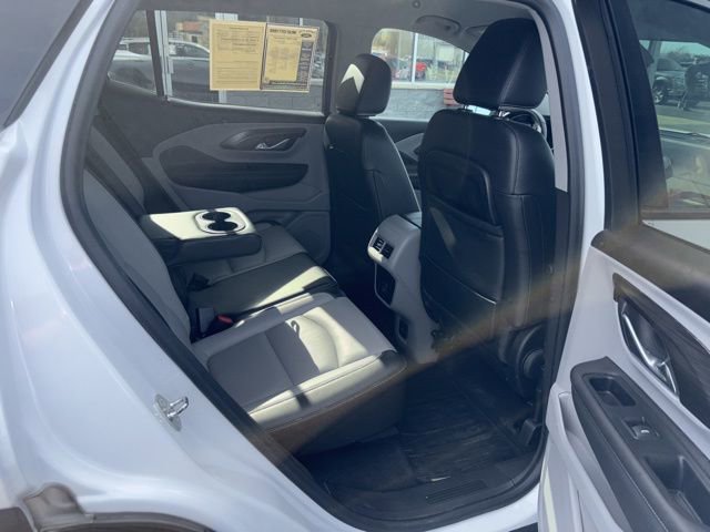 Used 2022 GMC Terrain SLT w/ Tech Package AWD/4WD image 11
