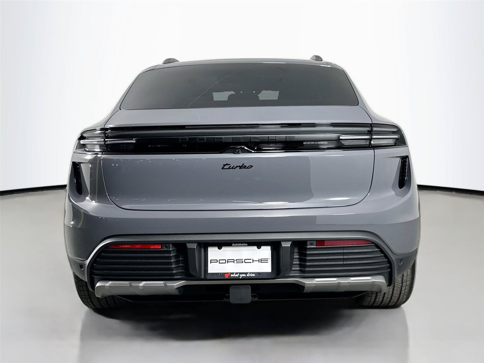 Certified 2025 Porsche Macan Turbo Electric AWD/4WD image 6