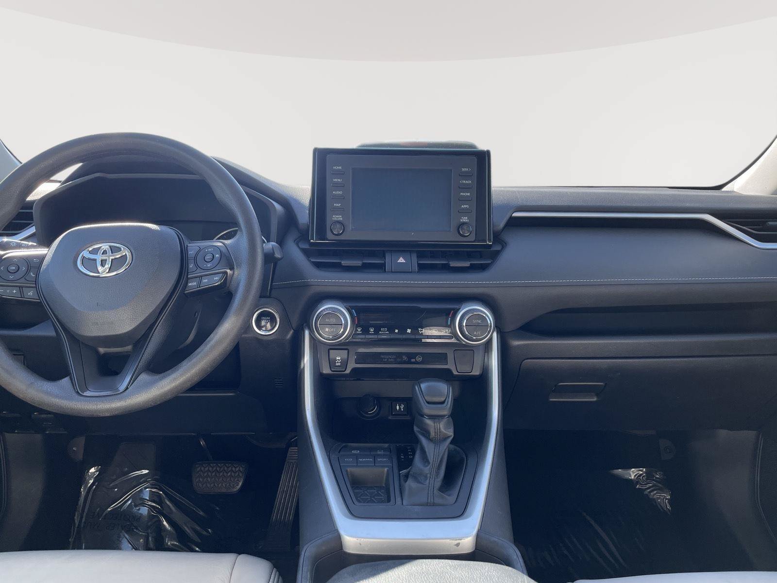 Used 2019 Toyota RAV4 XLE FWD image 27