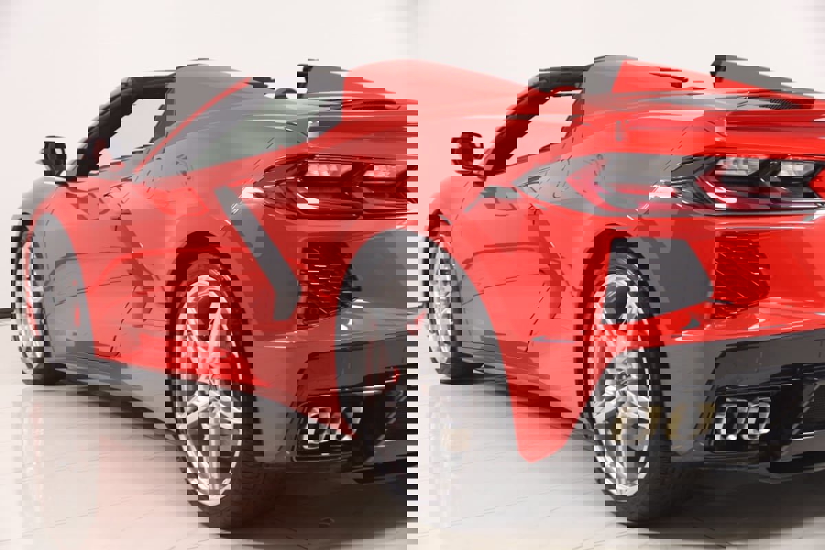 Used 2023 Chevrolet Corvette Stingray Preferred Conv w/ 2LT image 31