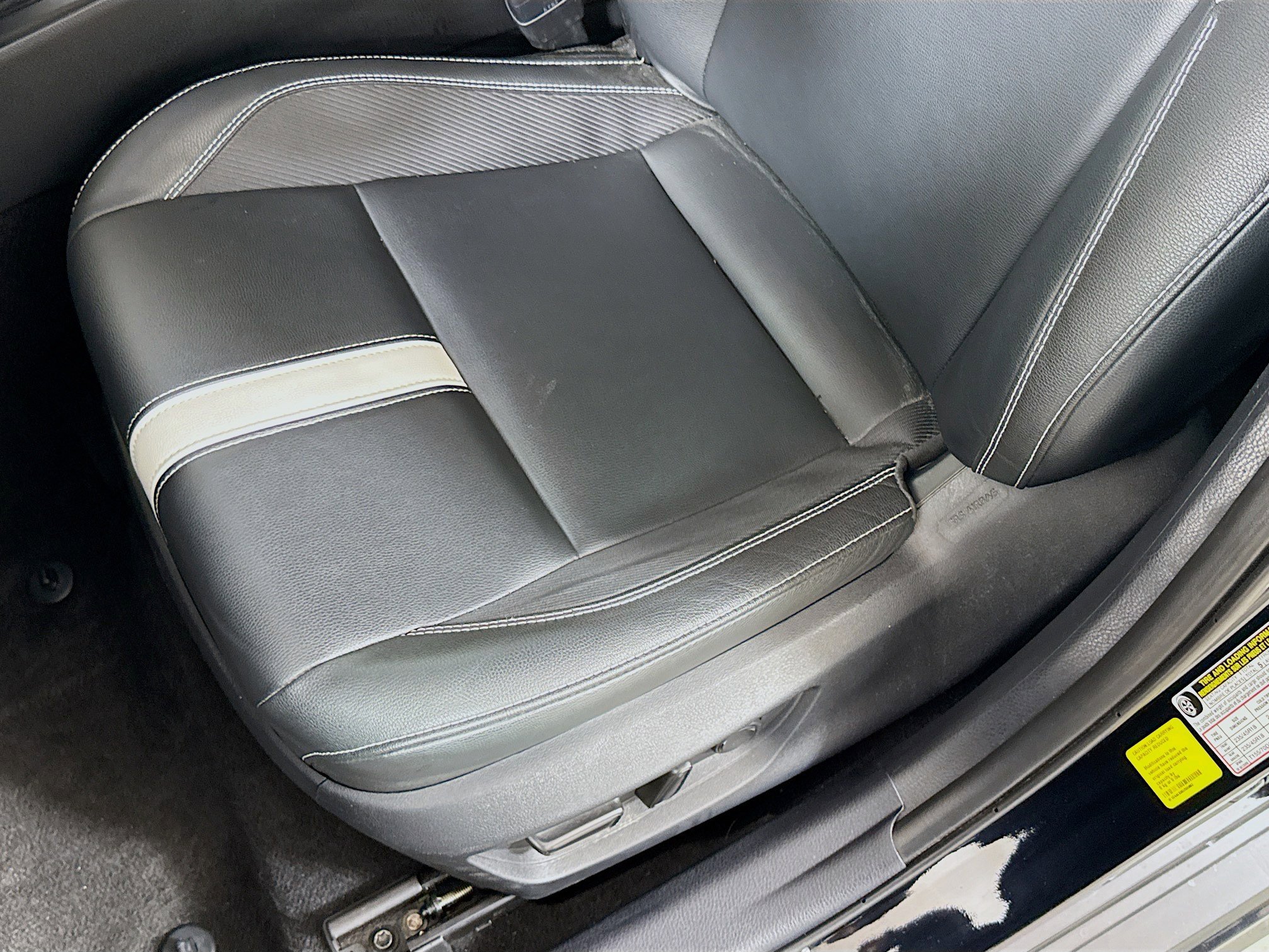 Used 2025 Toyota Camry SE FWD image 19