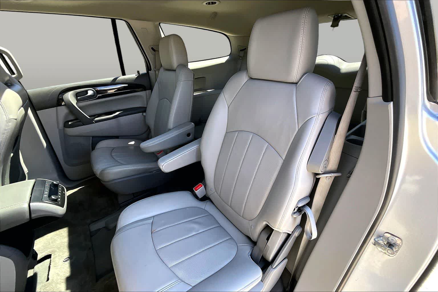 Used 2016 Buick Enclave Premium AWD/4WD image 21