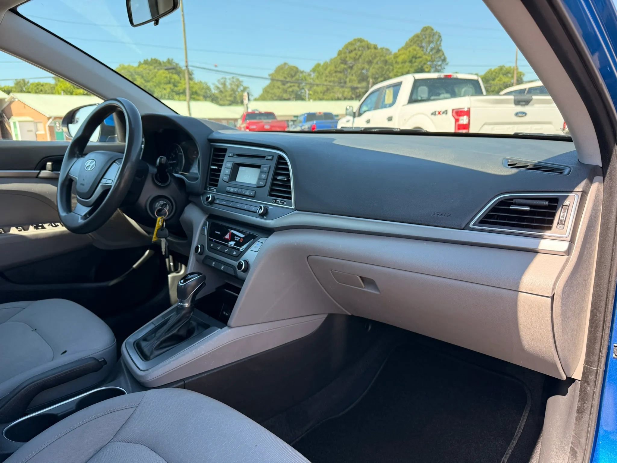 Used 2017 Hyundai Elantra SE FWD image 22
