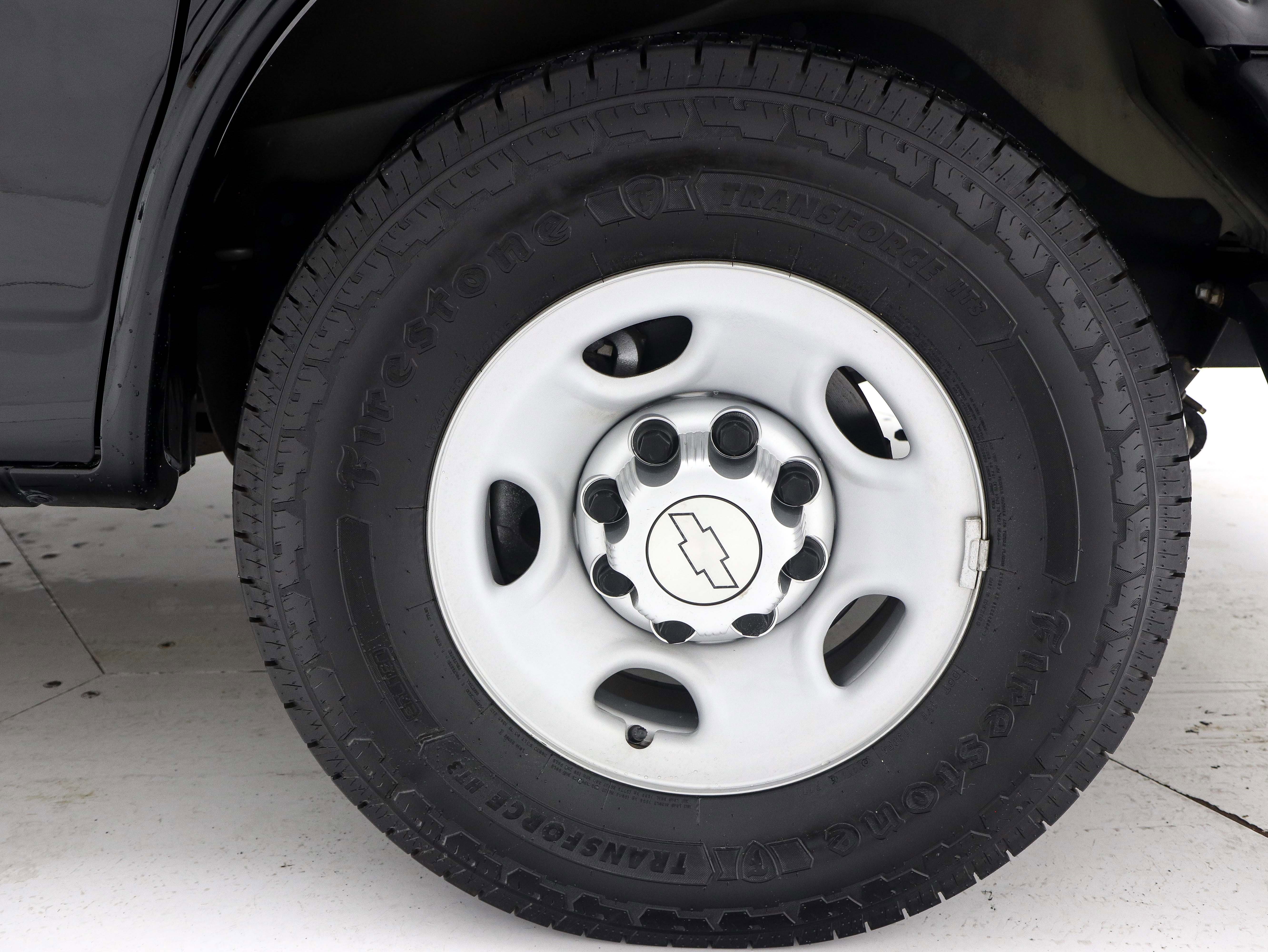 Used 2016 Chevrolet Express 2500 LS image 31