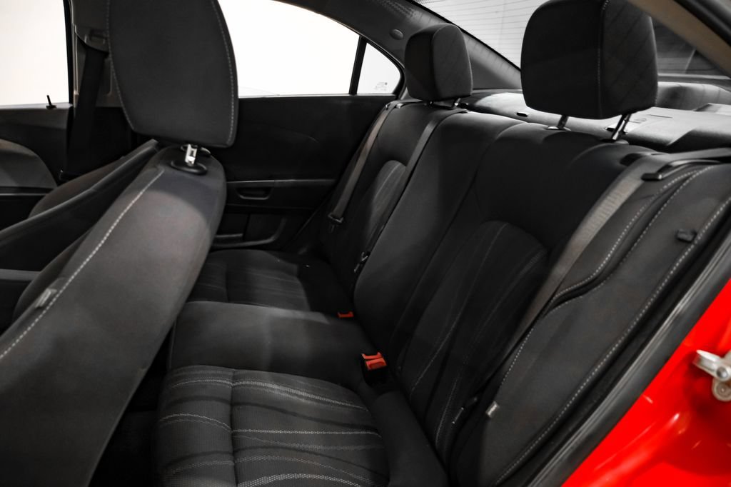 Used 2018 Chevrolet Sonic LT FWD image 36