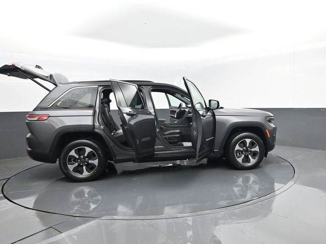 Used 2024 Jeep Grand Cherokee Limited 4xe AWD/4WD image 31