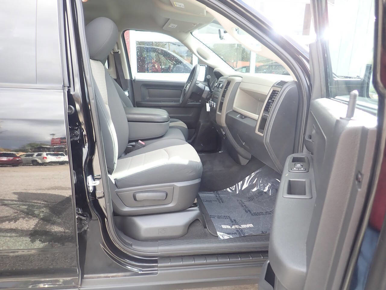 Used 2012 RAM 1500 Express image 21
