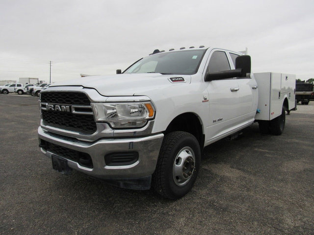 Used 2022 RAM 3500 Tradesman w/ Chrome Appearance Group AWD/4WD image 7