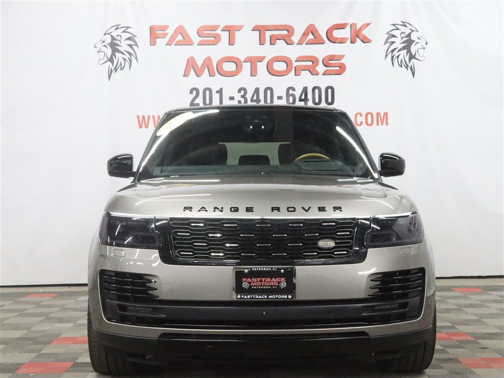 Used 2018 Land Rover Range Rover Supercharged AWD/4WD image 2