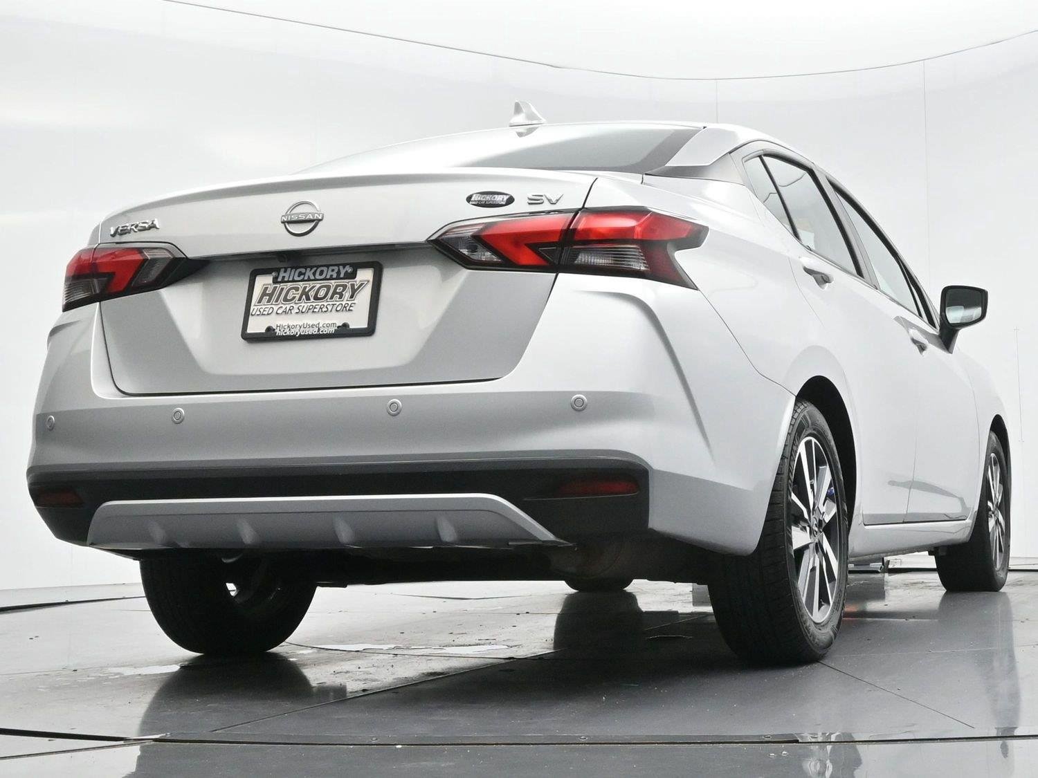 Used 2023 Nissan Versa SV FWD image 47