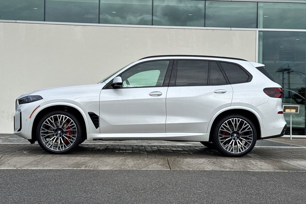 New 2026 BMW X5 xDrive40i w/ M Sport Package image 6