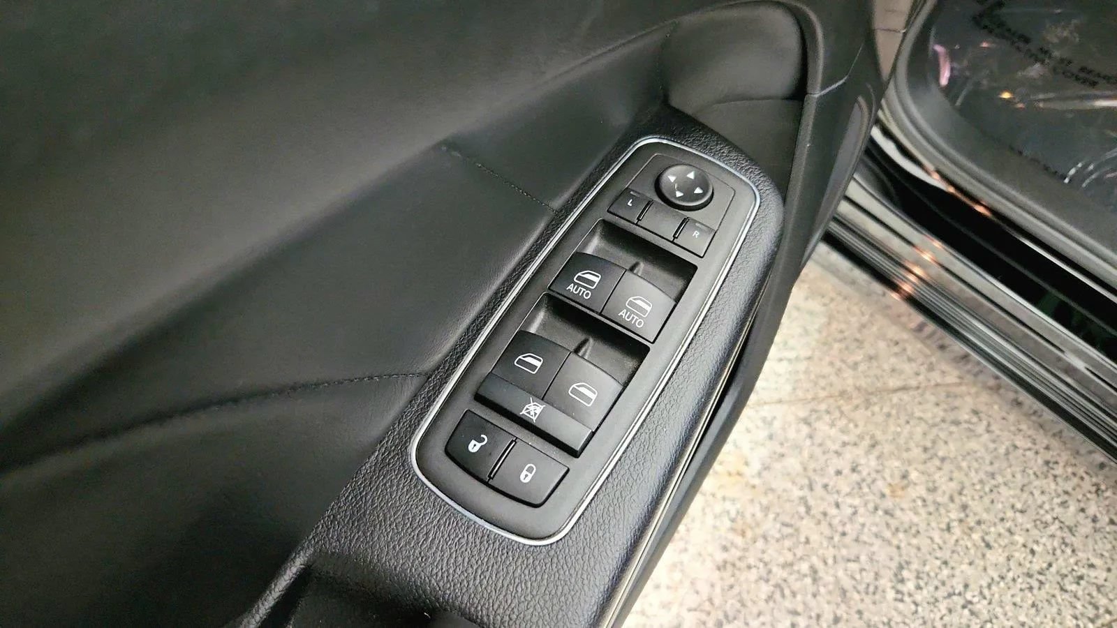 Used 2022 Dodge Charger SRT Hellcat w/ Harman/Kardon Audio Group RWD image 22
