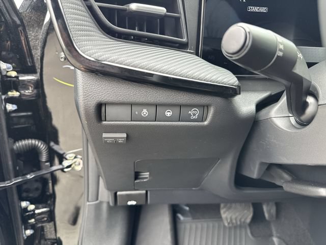 New 2026 Nissan Kicks SR FWD image 23