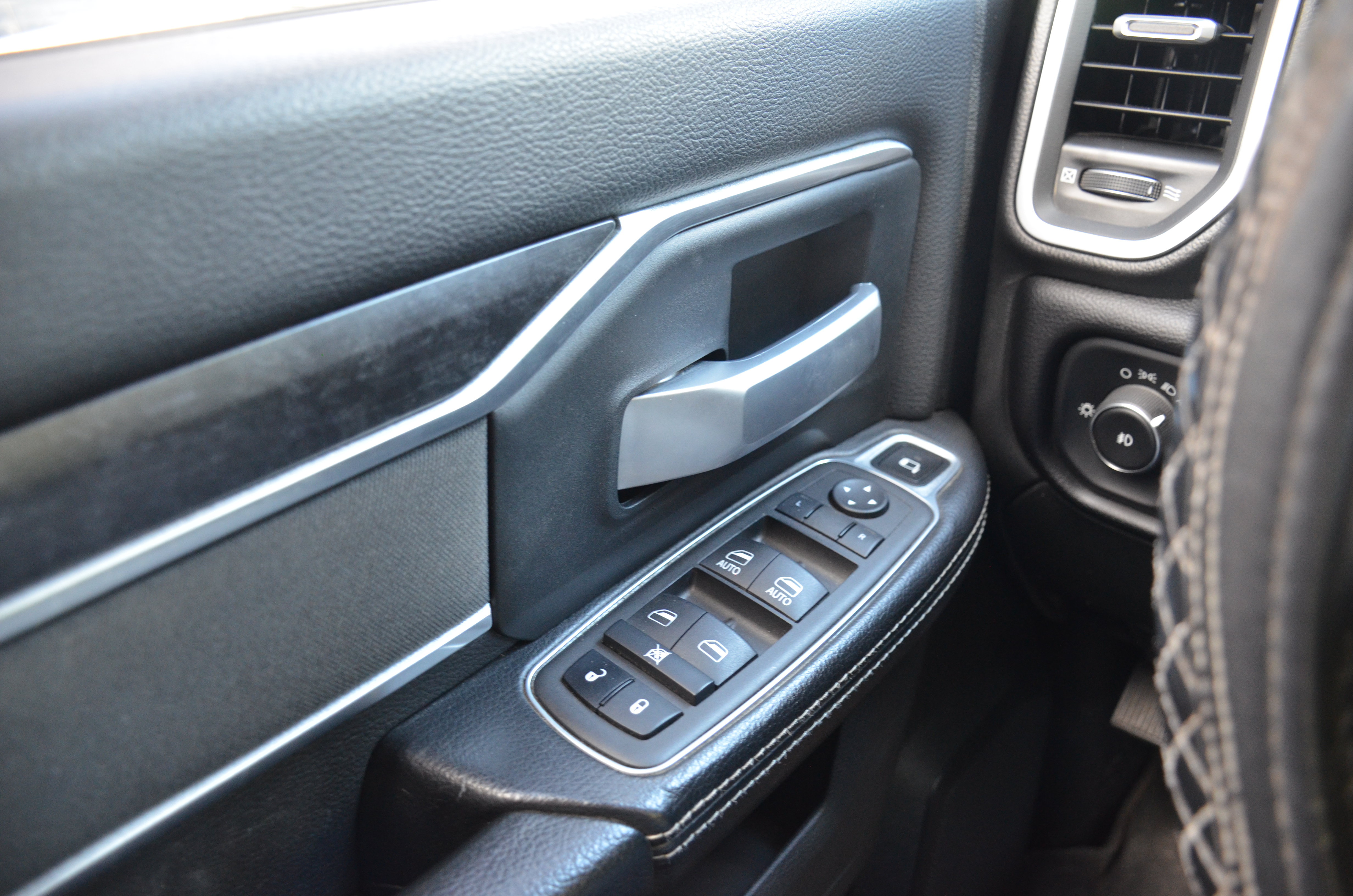 Used 2024 RAM 4500 SLT w/ Quick Order Package 2YG SLT AWD/4WD image 48