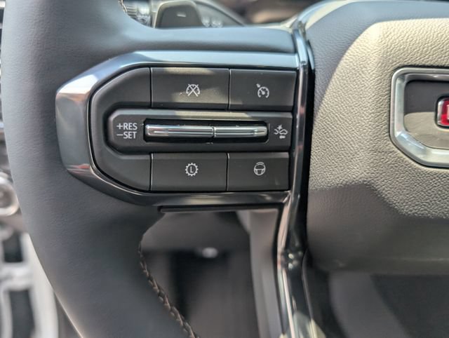 New 2026 GMC Yukon AT4 w/ AT4 Premium Plus Package AWD/4WD image 17