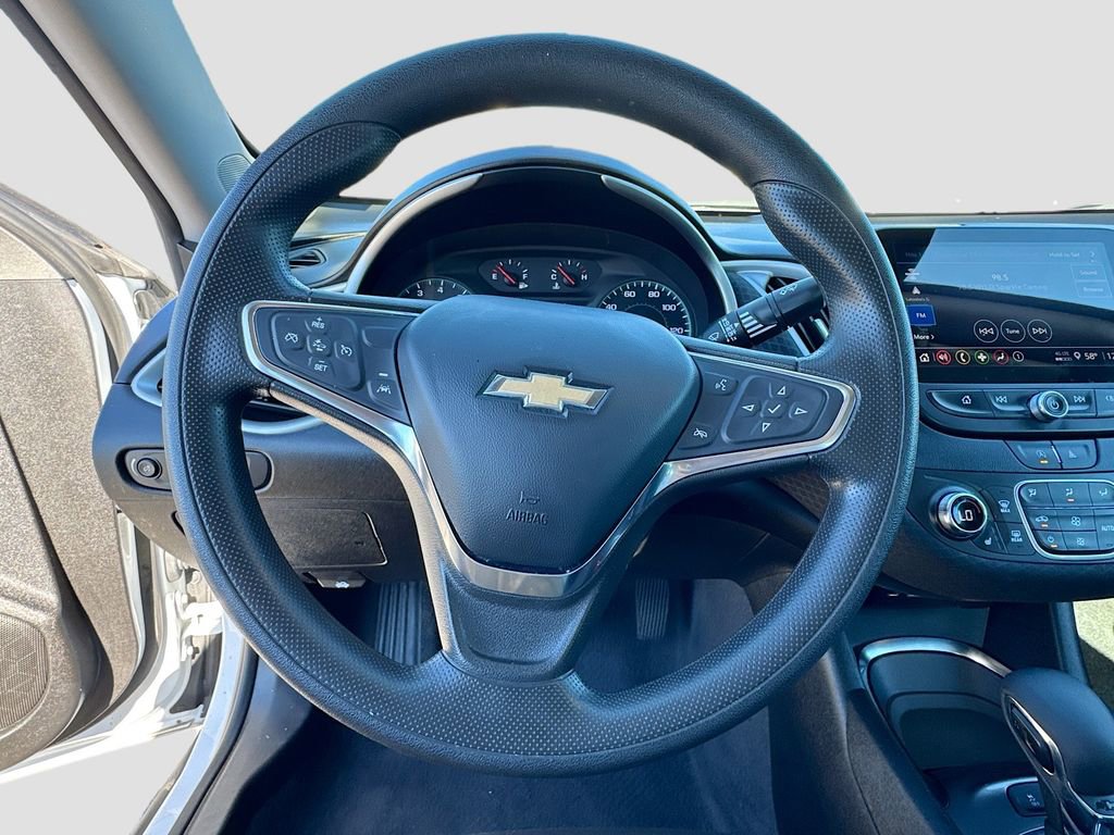 Used 2024 Chevrolet Malibu LT image 11