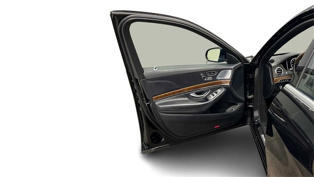 Used 2015 Mercedes-Benz S 550 4MATIC Sedan image 13