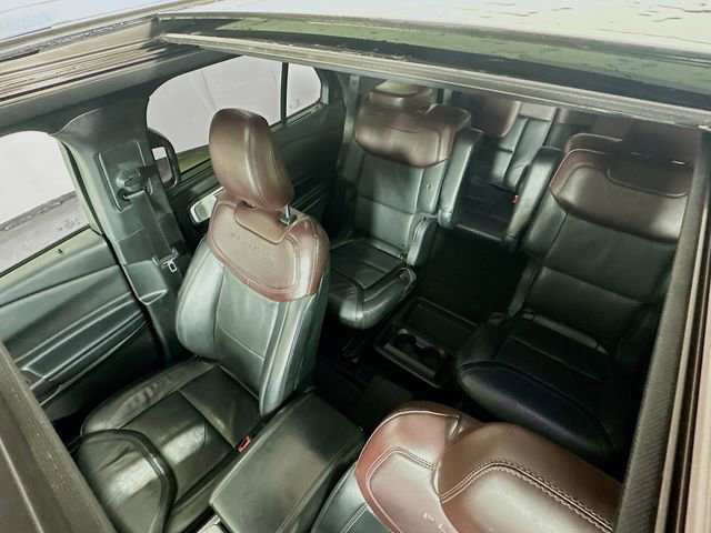 Used 2020 Ford Explorer Platinum w/ Premium Technology Package image 23