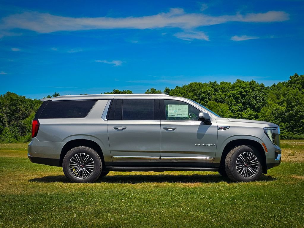 New 2026 GMC Yukon XL Elevation w/ Elevation Premium Package AWD/4WD image 2