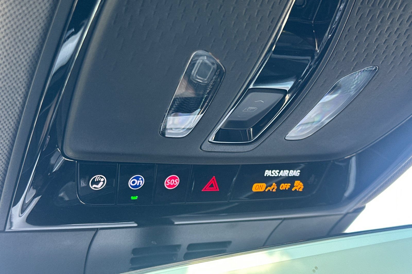 Certified 2025 Cadillac Optiq Sport 2 AWD/4WD image 23