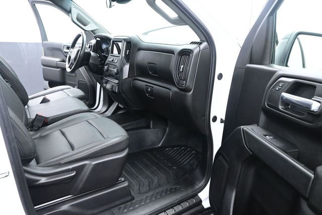 Used 2024 Chevrolet Silverado 1500 W/T w/ Trailering Package AWD/4WD image 17