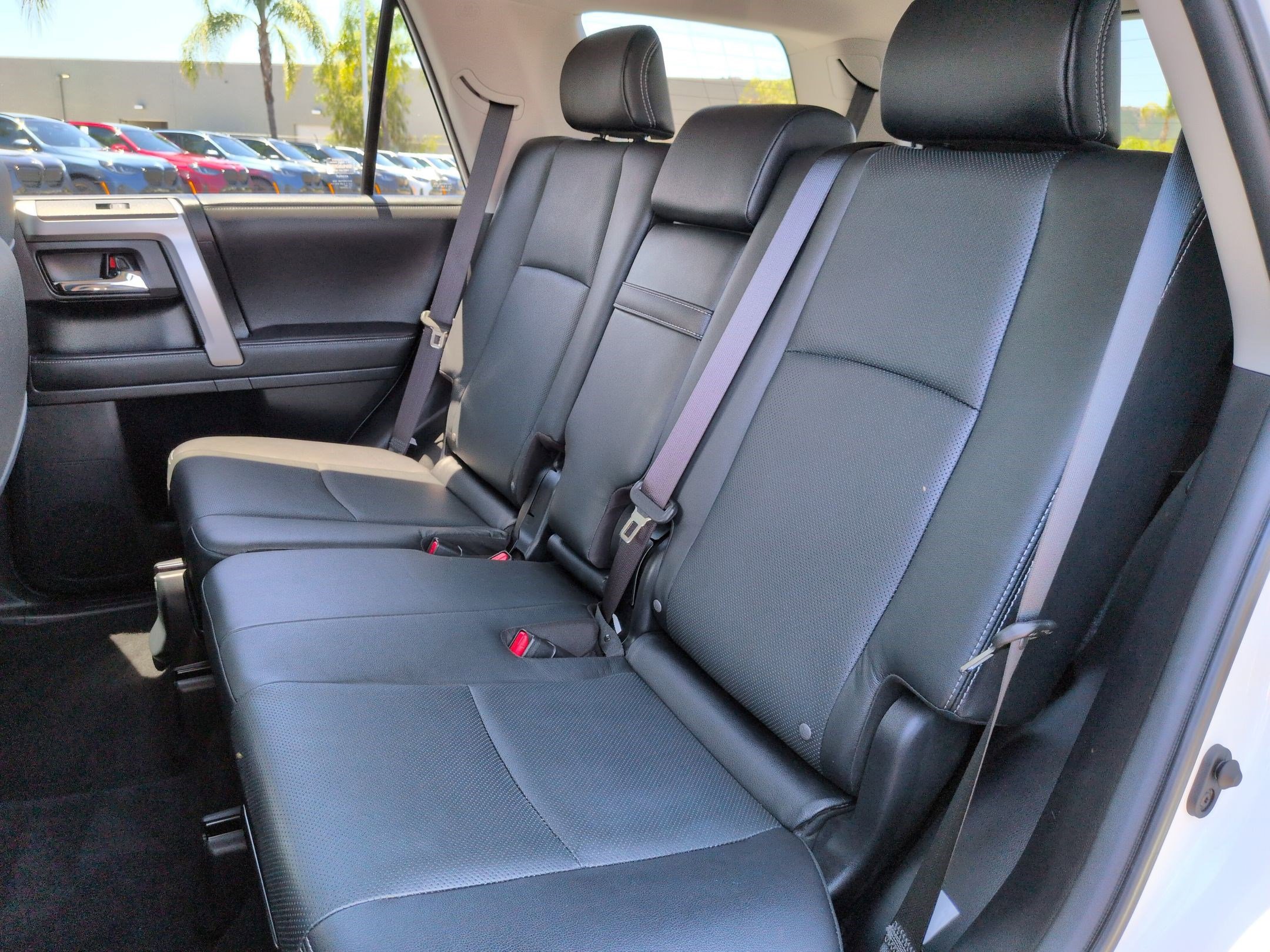Used 2024 Toyota 4Runner Limited AWD/4WD image 31