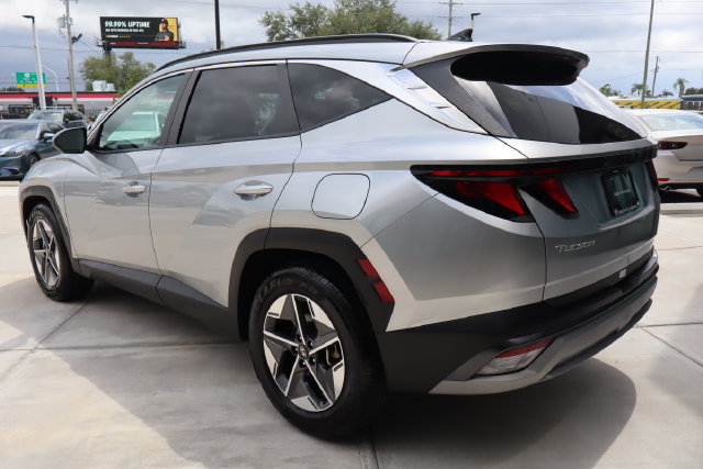Used 2025 Hyundai Tucson SEL FWD image 6
