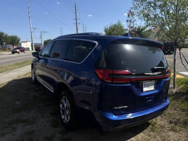 Used 2021 Chrysler Pacifica Limited AWD/4WD image 15