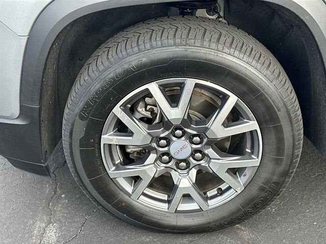 Used 2023 GMC Acadia SLT image 33