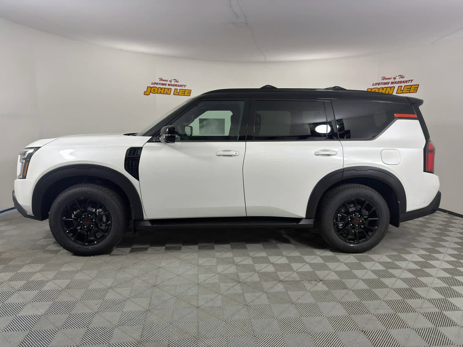 New 2026 Nissan Armada PRO-4X image 2