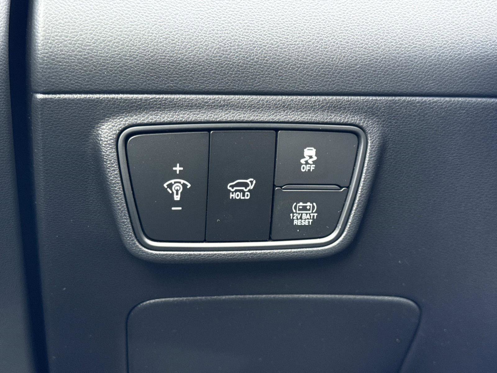 Used 2024 Hyundai Tucson Limited image 13