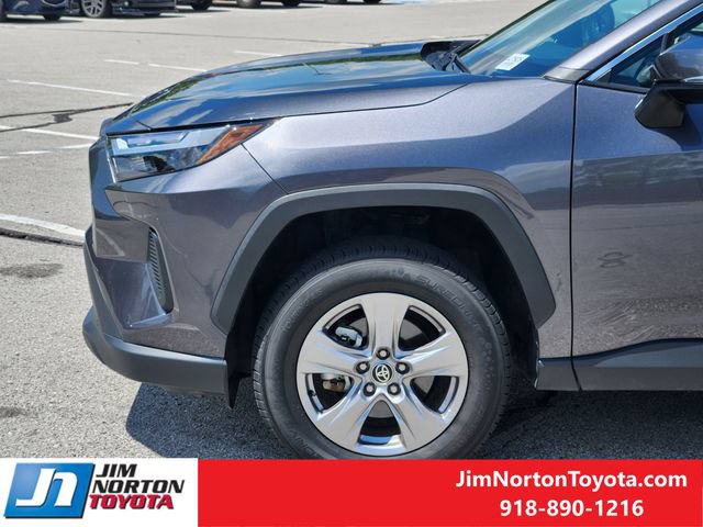 Used 2025 Toyota RAV4 XLE FWD image 8