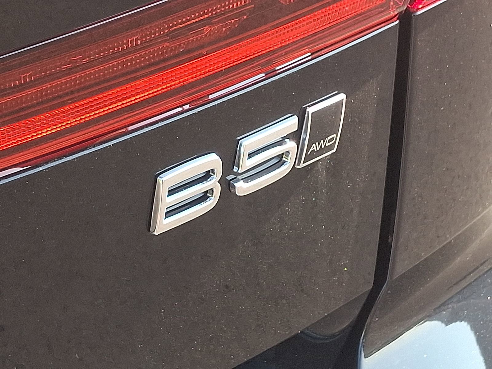 New 2026 Volvo XC60 B5 Ultra w/ Protection Package Premier image 24