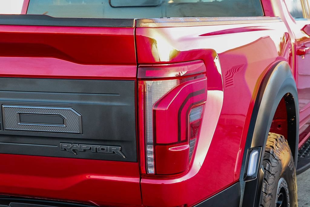 Used 2025 Ford F150 Raptor AWD/4WD image 10