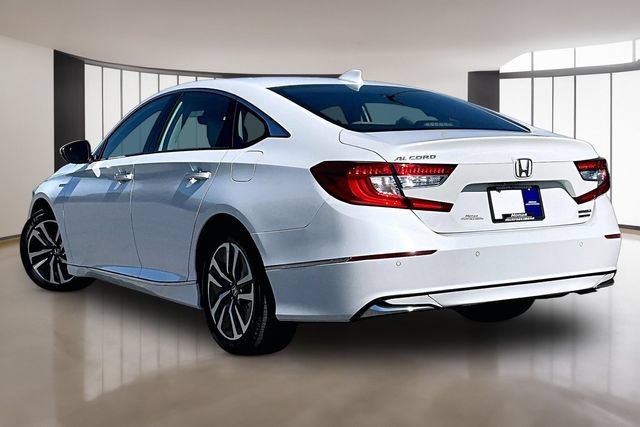 Used 2019 Honda Accord Touring image 2