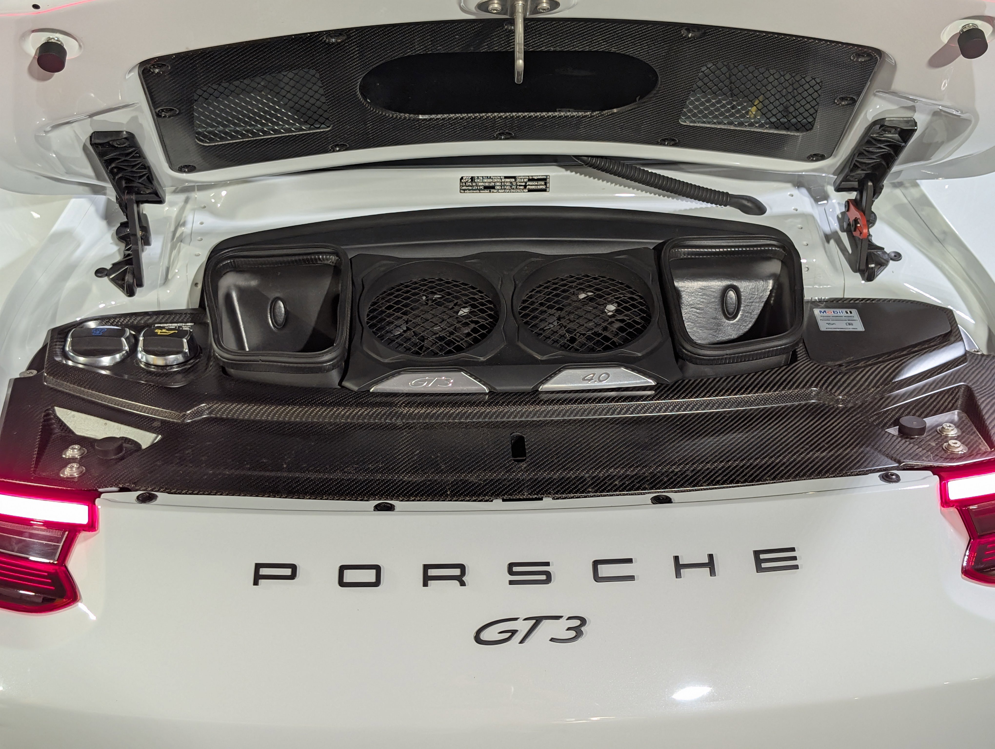 Certified 2018 Porsche 911 GT3 RWD image 25