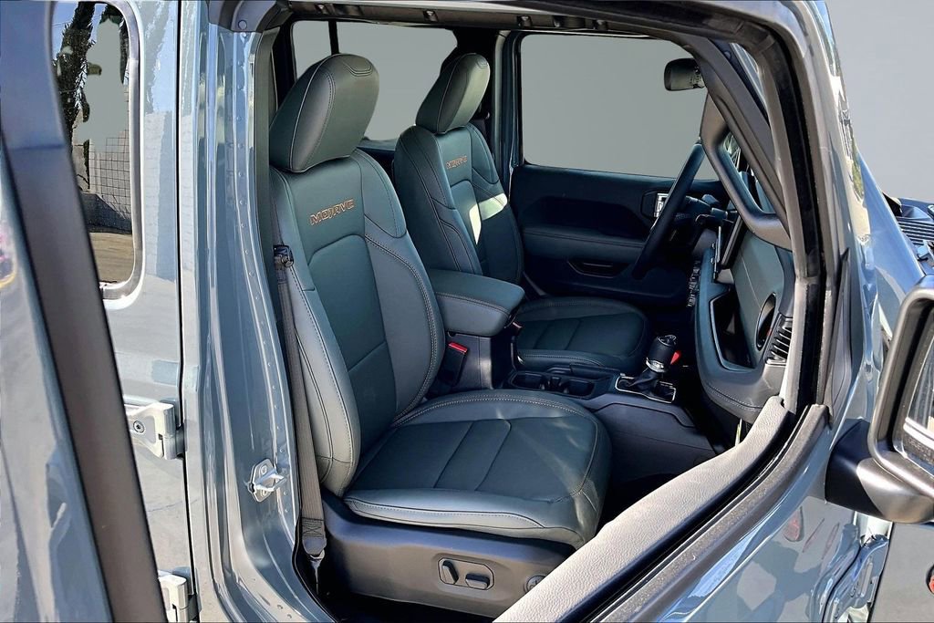 New 2026 Jeep Gladiator Mojave image 16