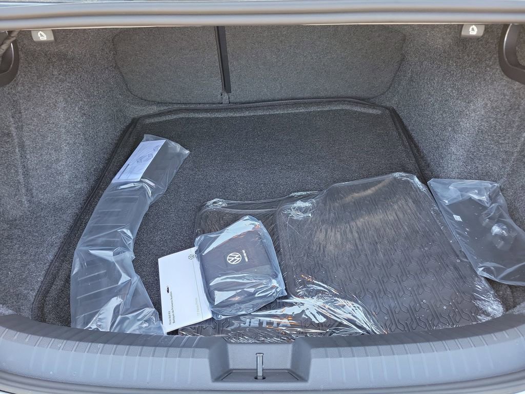 New 2026 Volkswagen Jetta Sport FWD image 6