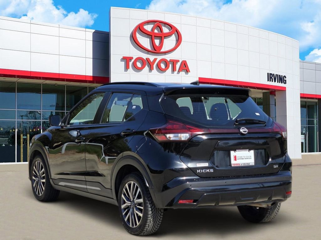Used 2024 Nissan Kicks SR image 3