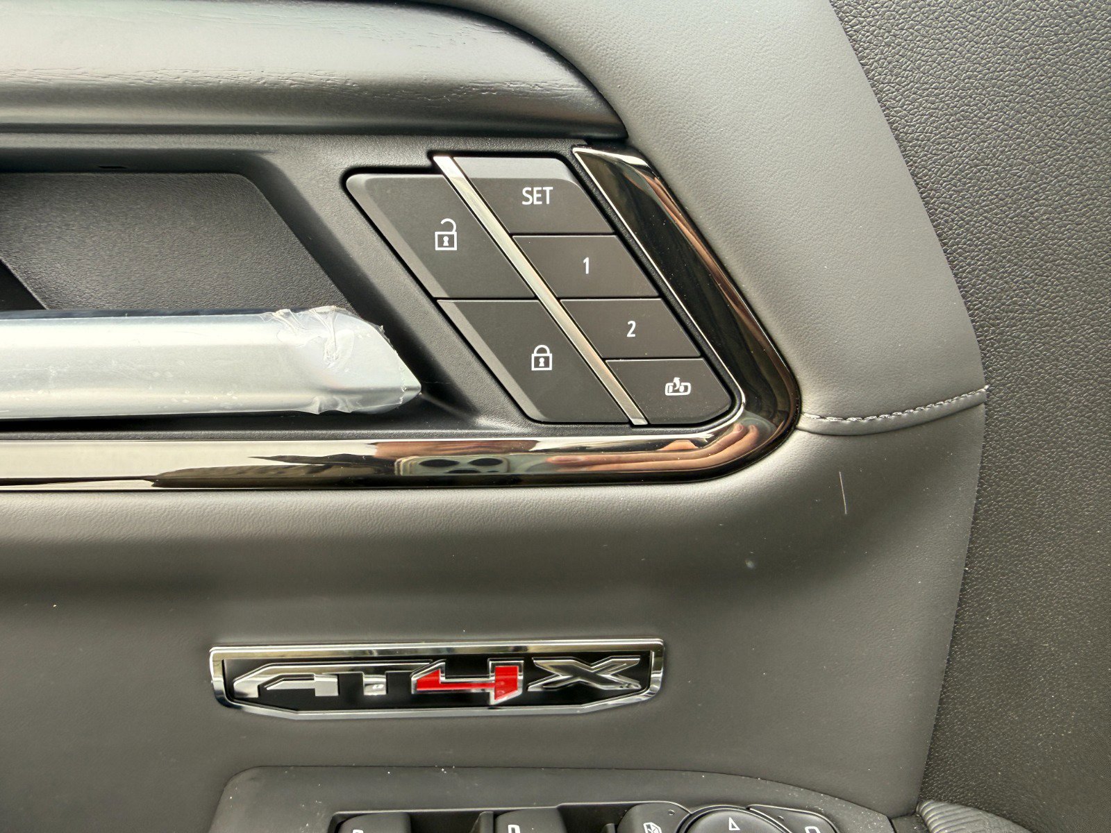 New 2026 GMC Sierra 1500 AT4X image 27