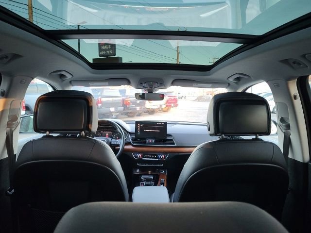 Used 2023 Audi Q5 2.0T Premium image 3