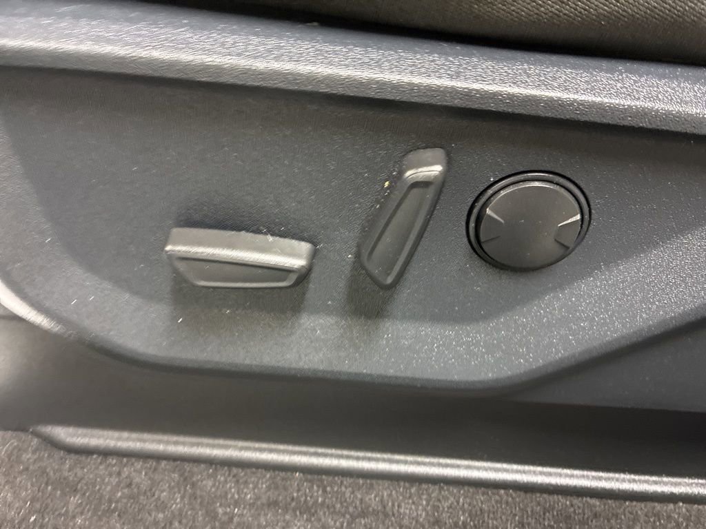 Used 2022 Ford F150 XLT w/ Equipment Group 302A High image 11