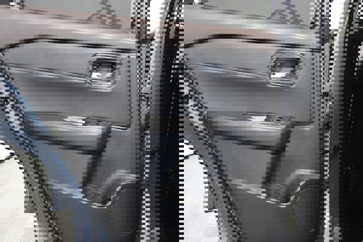 Used 2023 Nissan Rogue SL w/ SL Premium Package image 28