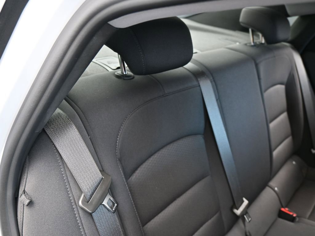 Used 2023 Chevrolet Malibu RS image 32