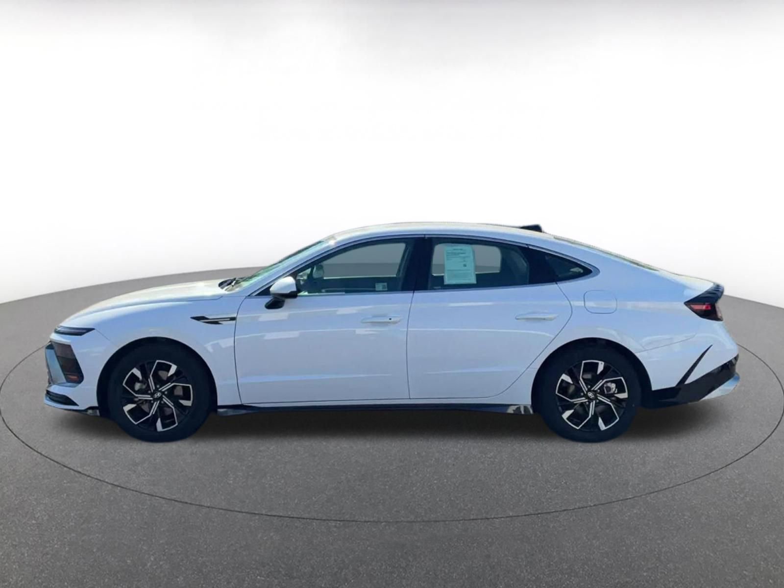 Used 2025 Hyundai Sonata SEL image 9